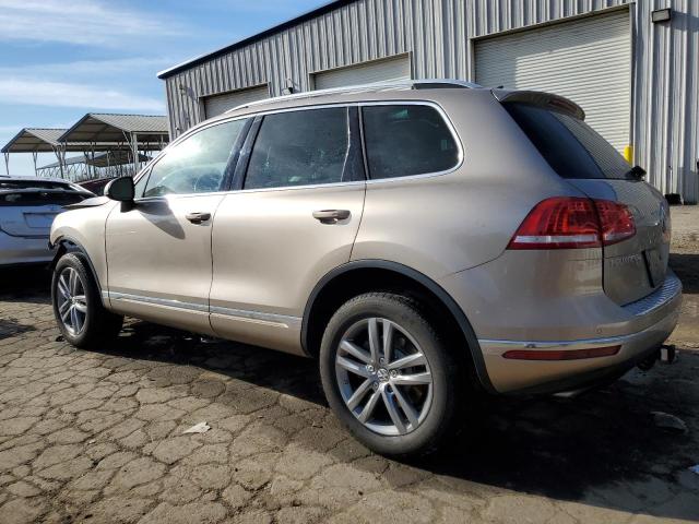 Obraz 2 z 2016 VOLKSWAGEN TOUAREG SPORT 2016 z VIN WVGEF9BP8GD010549