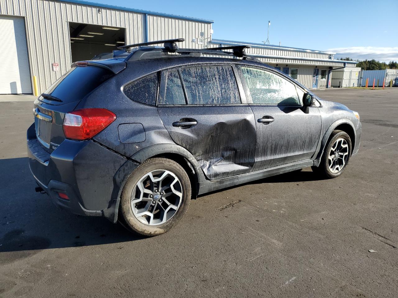 Image 3 of 2017 SUBARU CROSSTREK LIMITED 2017 with VIN JF2GPALC4H8254928