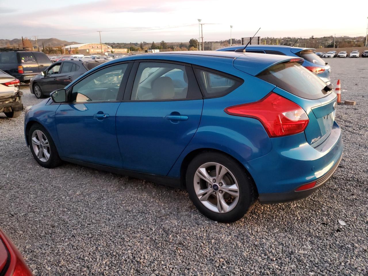 Obraz 2 z 2014 FORD FOCUS SE 2014 z VIN 1FADP3K2XEL111020