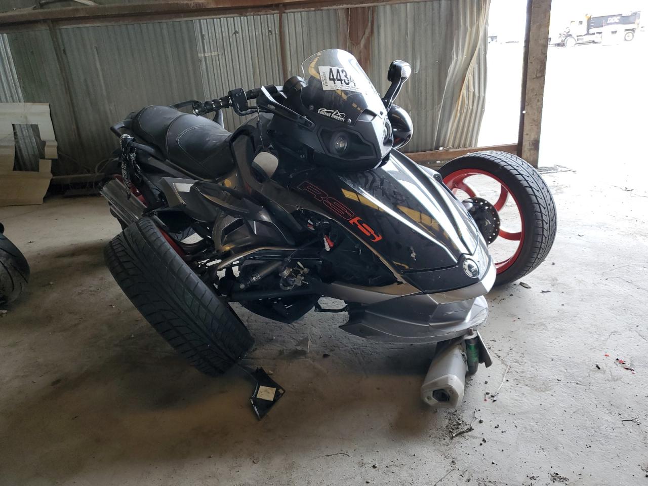 Image 1 of Can-Am Spyder Roadster Rs-S 2012 with VIN 2BXJAWA1XCV000584