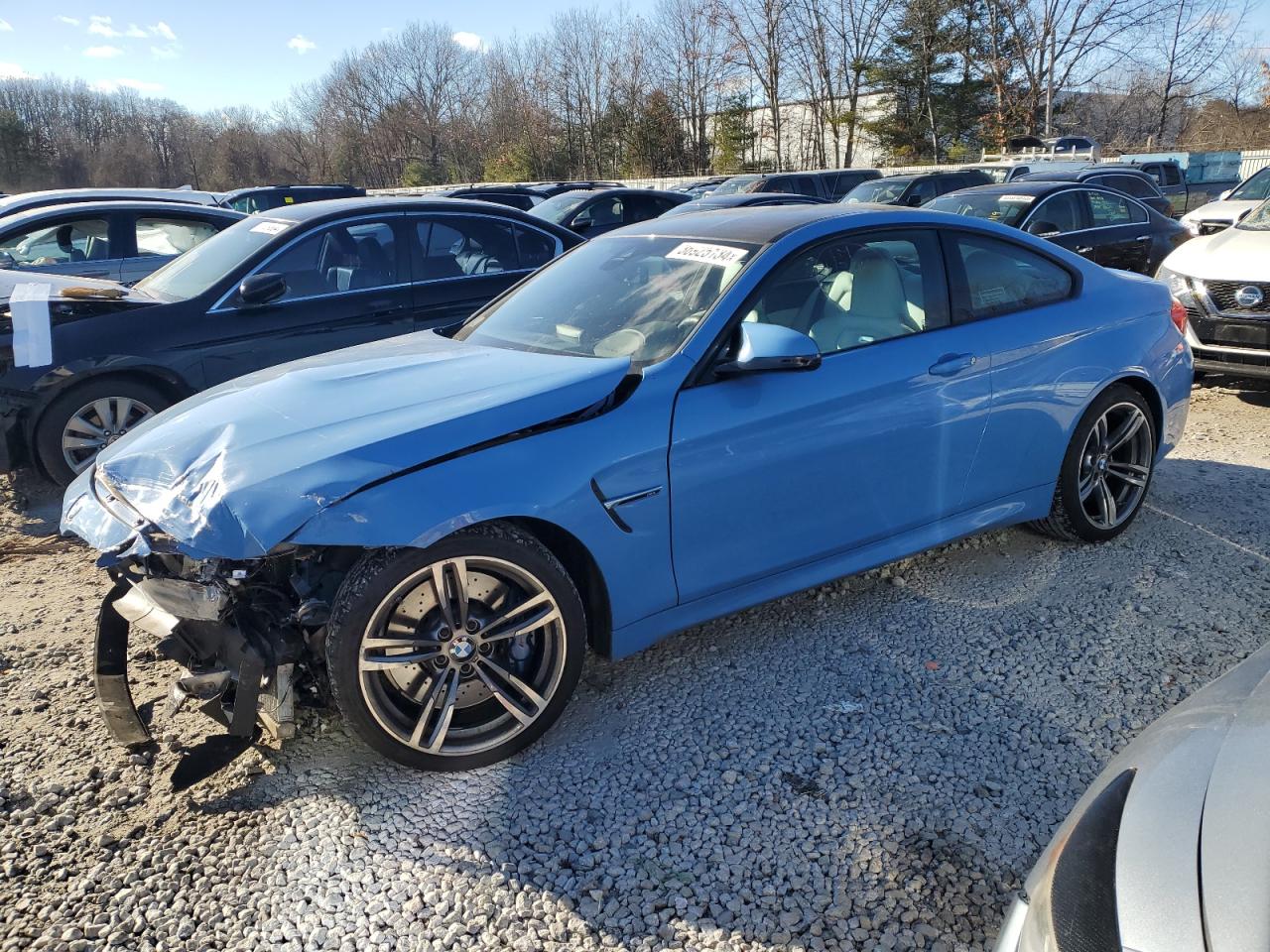 2015 BMW M4  2015 image