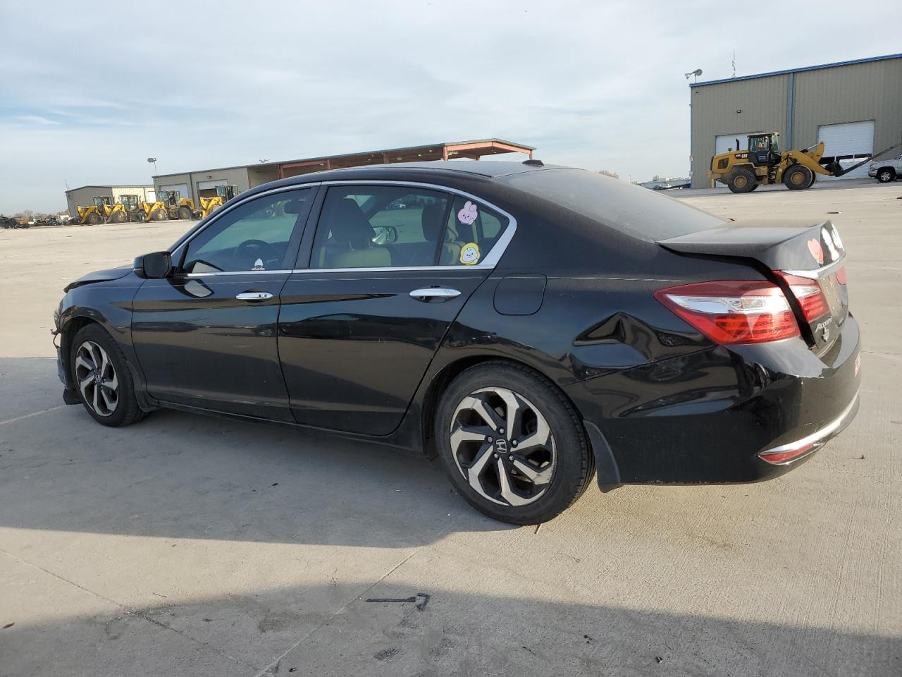 Image 2 of 2016 HONDA ACCORD EXL 2016 with VIN 1HGCR2F89GA002945