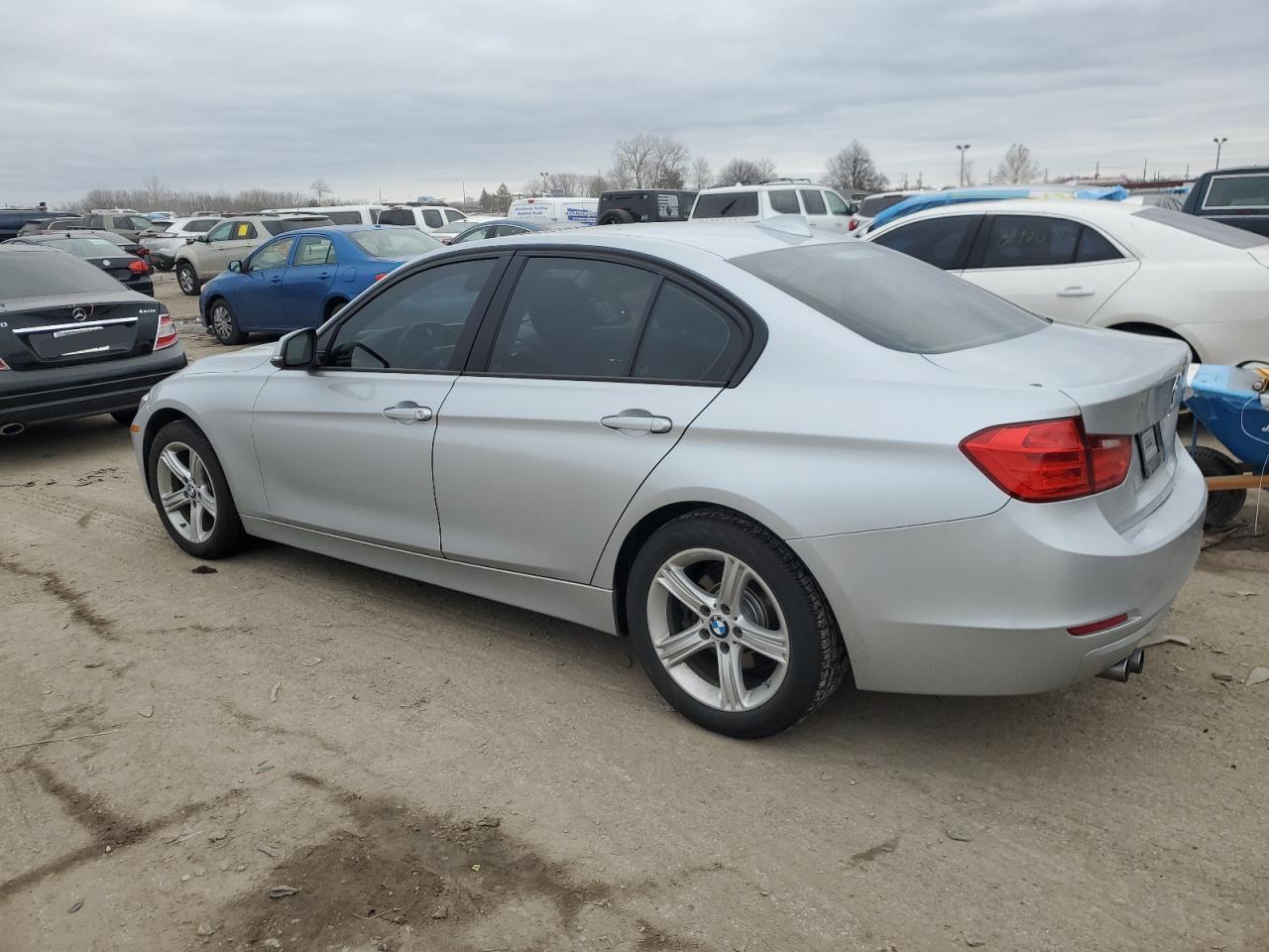 Image 2 of 2013 BMW 328 I 2013 with VIN WBA3A5G54DNP19055