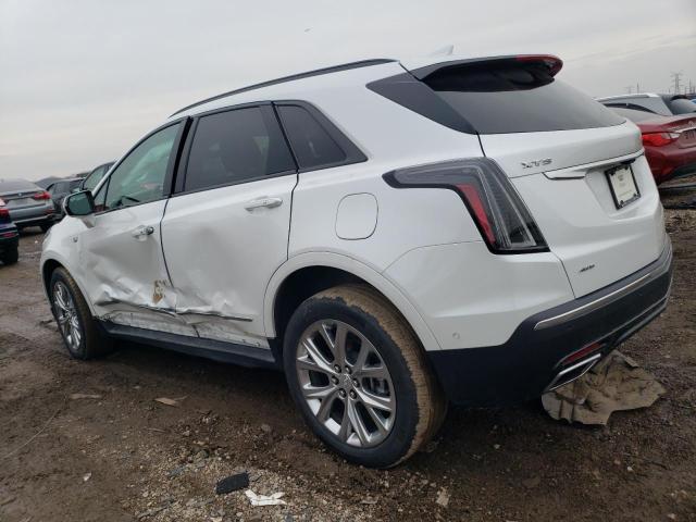 Obraz 2 z 2021 CADILLAC XT5 SPORT 2021 z VIN 1GYKNGRS0MZ104667