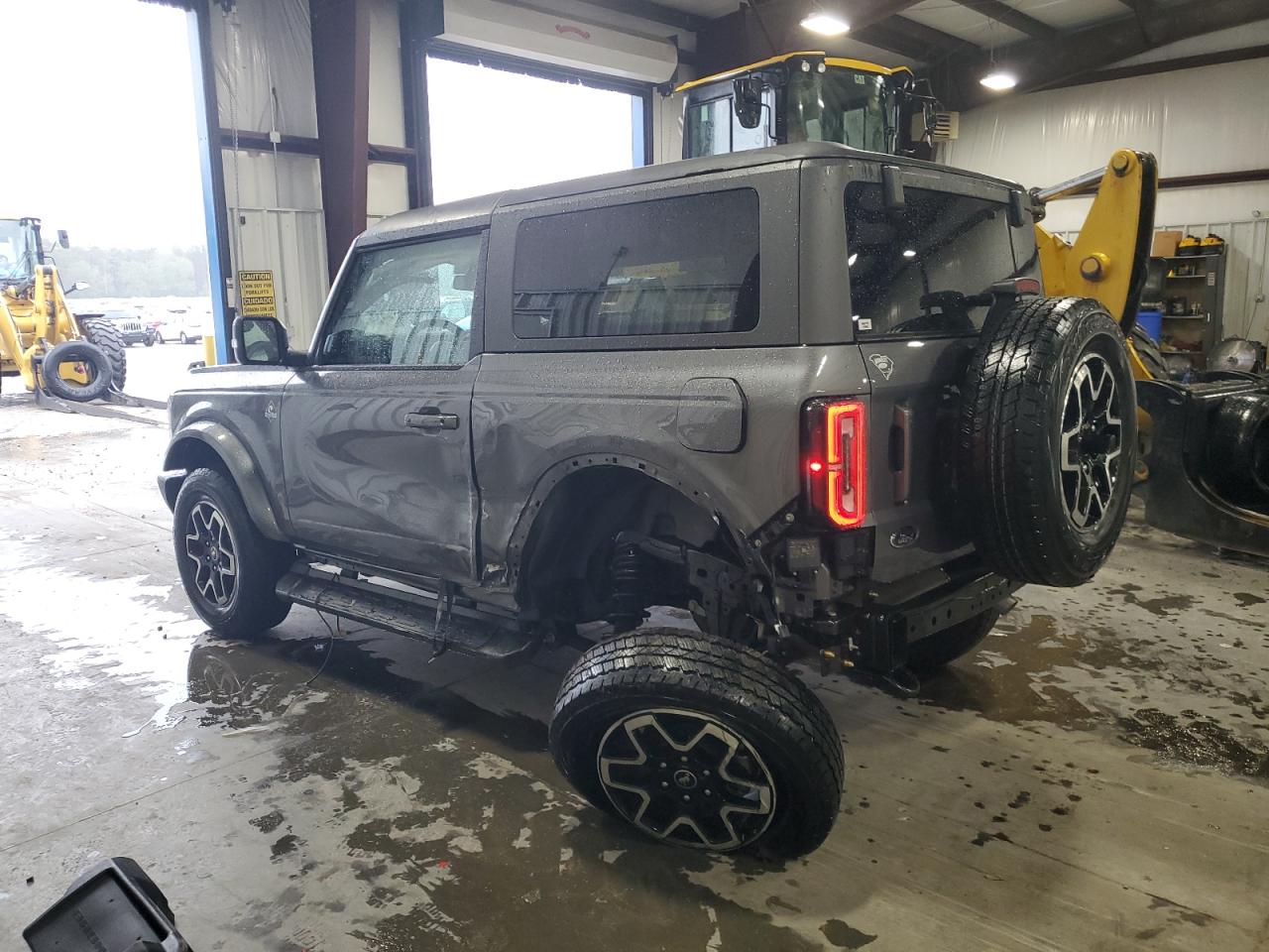 Image 2 of 2023 FORD BRONCO BASE 2023 with VIN 1FMDE5AHXPLB41005