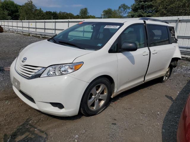 2016 TOYOTA SIENNA LE 2016 image