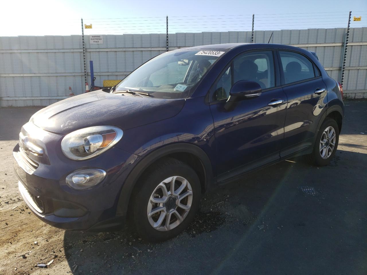 Obraz 1 z 2017 FIAT 500X POP 2017 z VIN ZFBCFXAB0HP627596