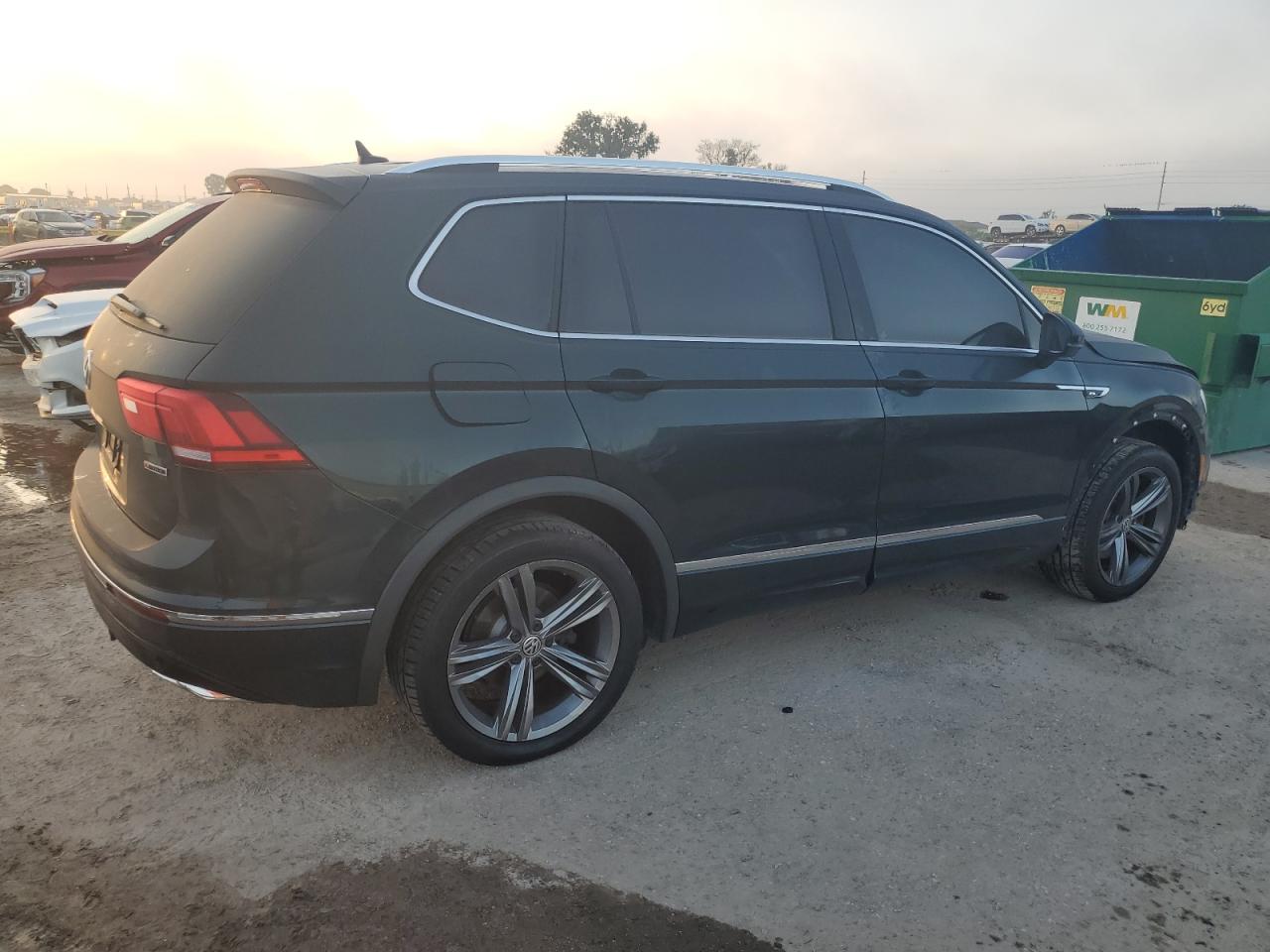 Image 3 of 2019 VOLKSWAGEN TIGUAN SE 2019 with VIN 3VV2B7AX6KM051592