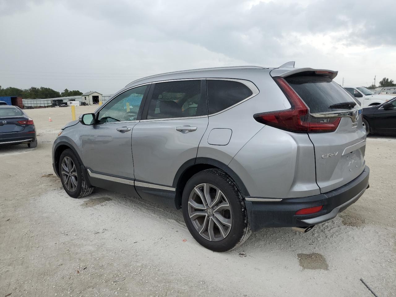 Obraz 2 z 2022 HONDA CR-V TOURING 2022 z VIN 2HKRW2H9XNH668967