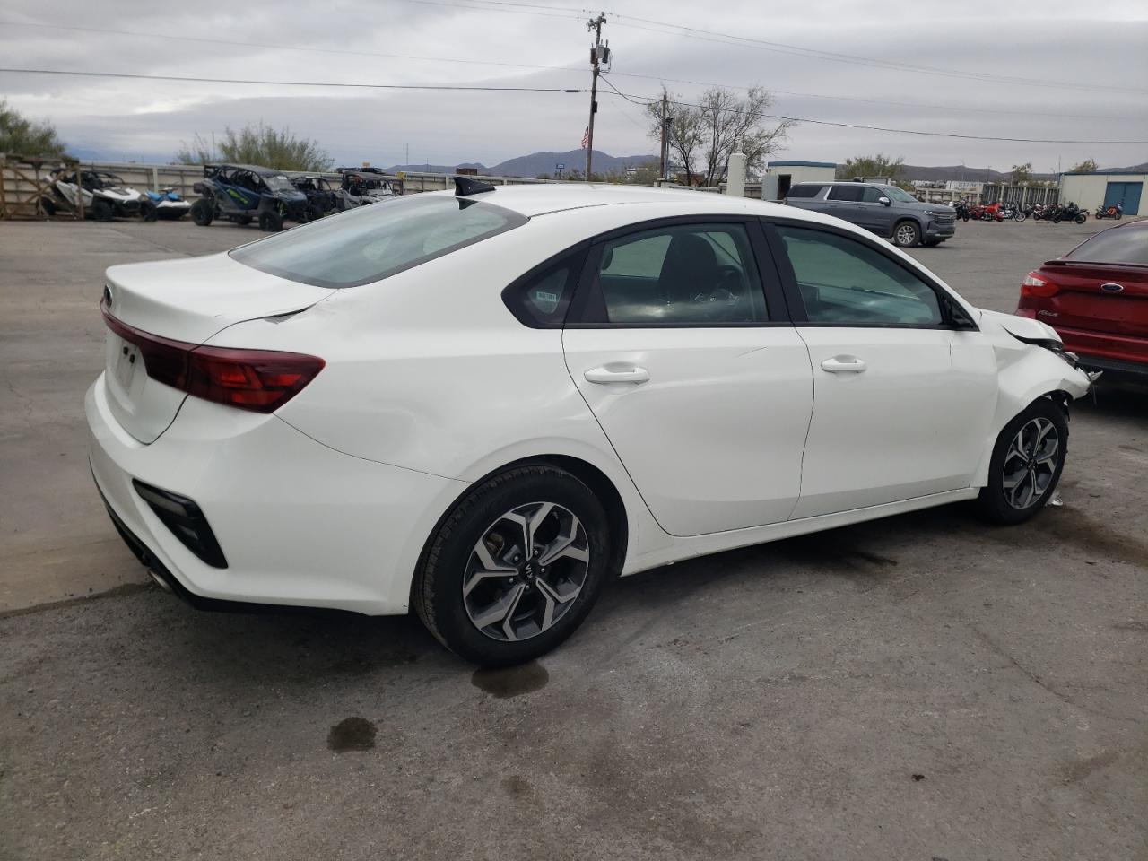 Obraz 3 z 2021 KIA FORTE FE 2021 z VIN 3KPF24AD5ME339251