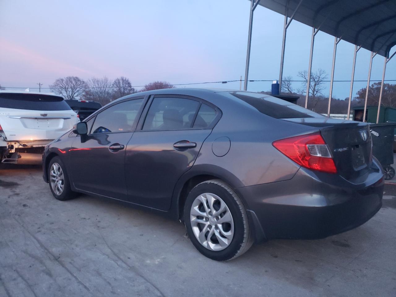 Изображение 2 2012 HONDA CIVIC LX 2012 с VIN 2HGFB2F5XCH327655
