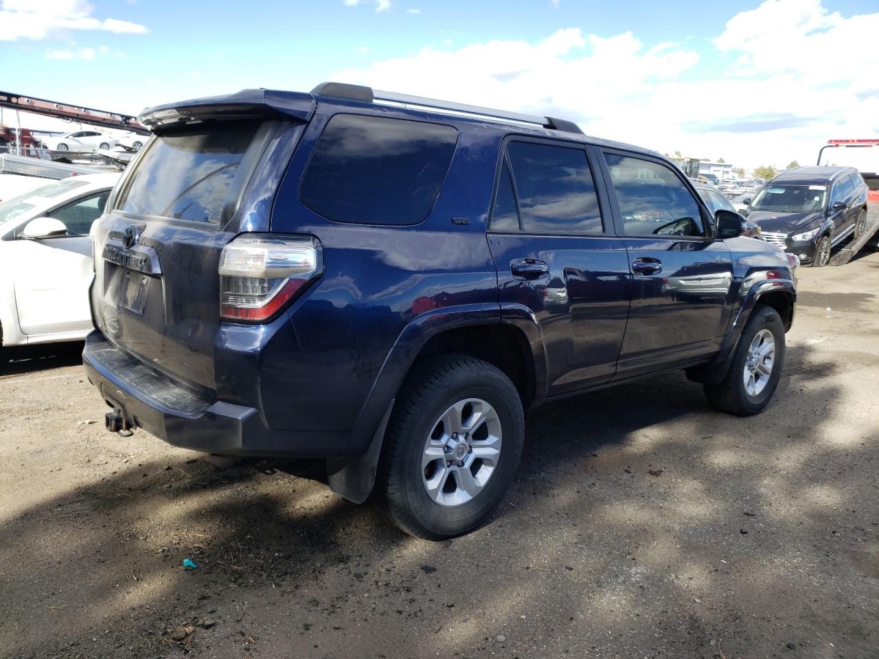 Obraz 3 z 2019 TOYOTA 4RUNNER SR5 2019 z VIN JTEBU5JR2K5688222