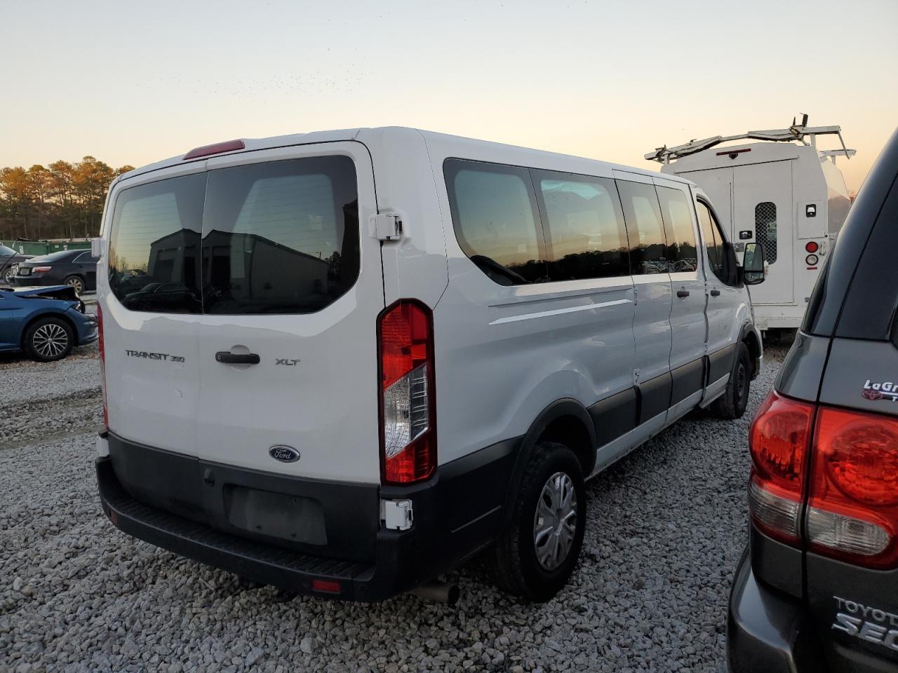 Image 3 of 2021 FORD TRANSIT T-350 2021 with VIN 1FBAX2Y87MKA64895