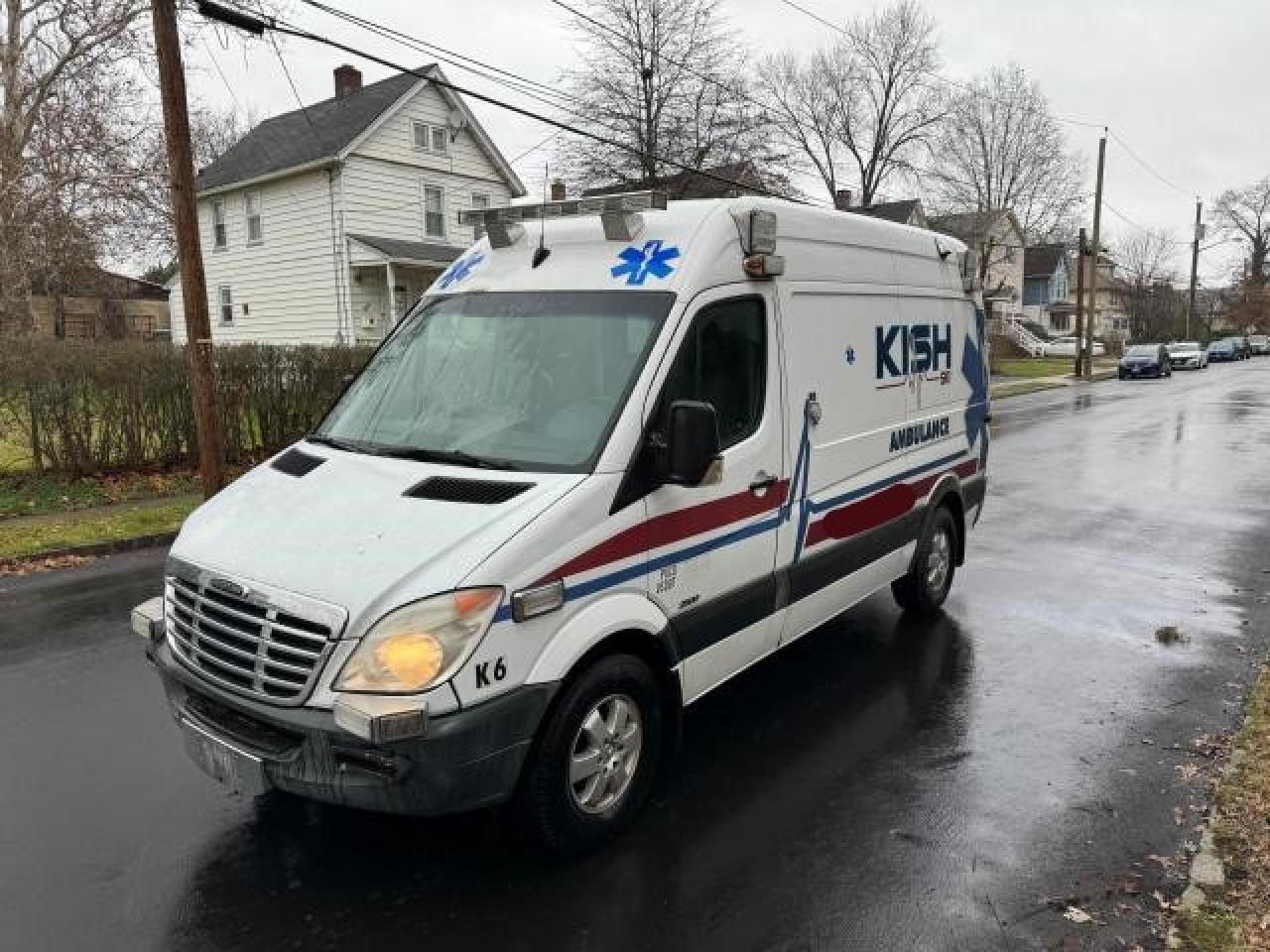 Image 2 of 2011 FREIGHTLINER SPRINTER 2500 2011 with VIN WDYPE7CC1B5541924