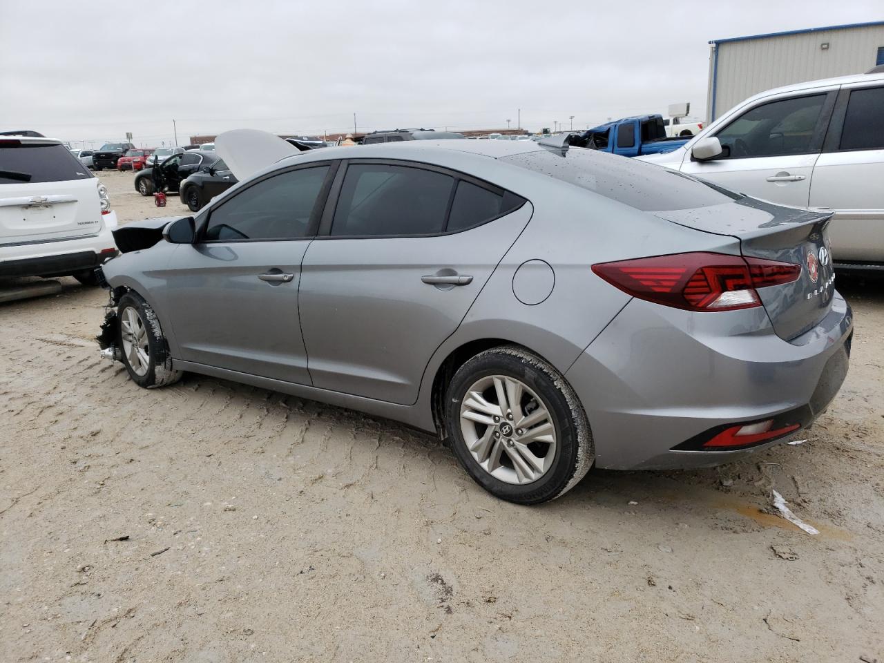 Obraz 2 z 2019 HYUNDAI ELANTRA SEL 2019 z VIN KMHD84LF9KU743510