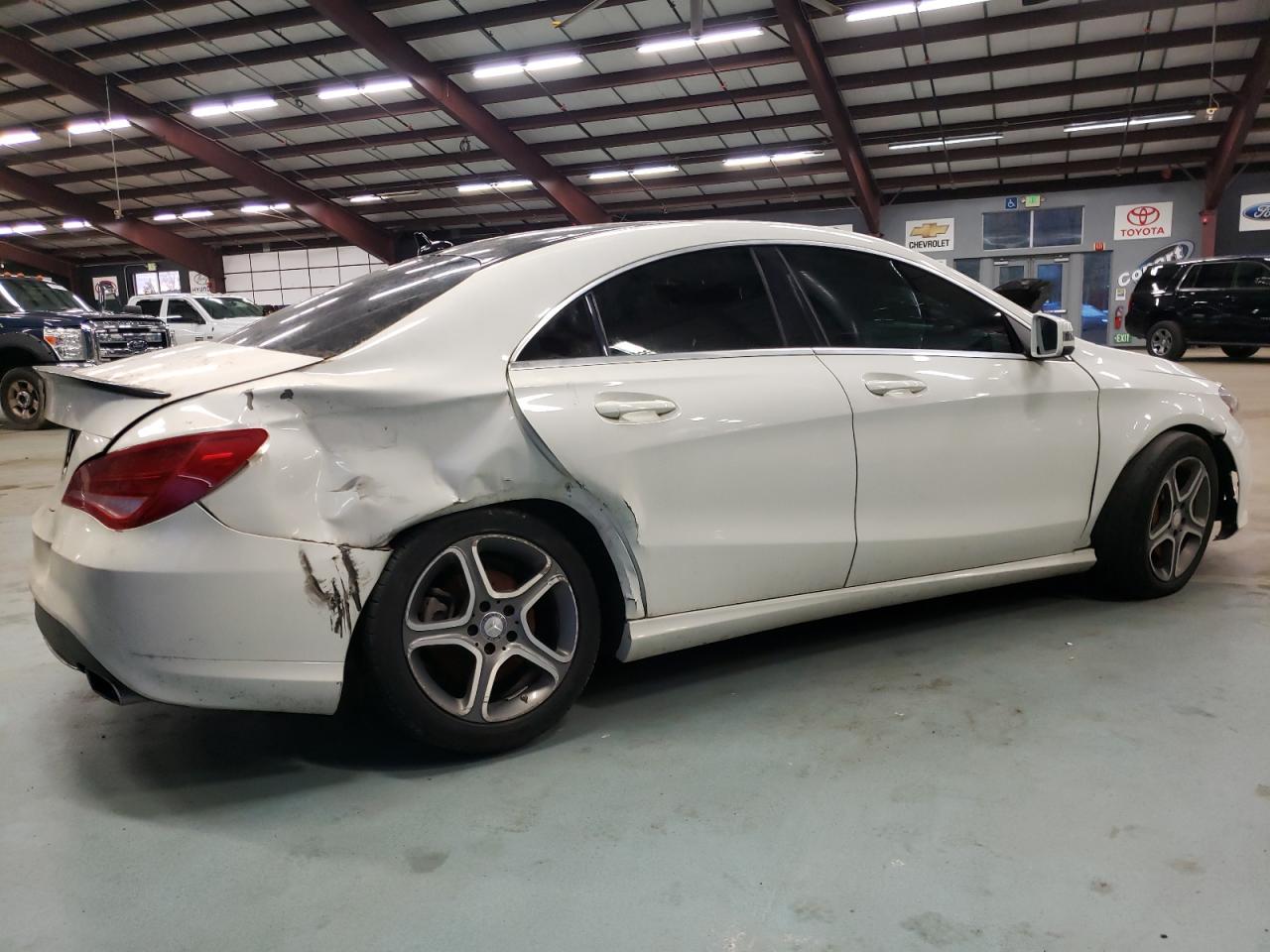 Image 3 of Mercedes-Benz Cla 250 2014 with VIN WDDSJ4EBXEN040058