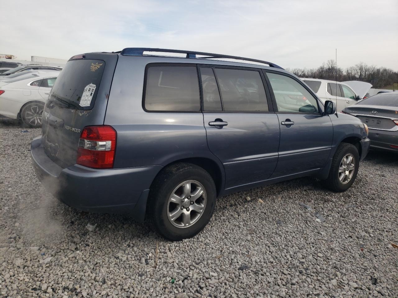 Image 3 of 2005 TOYOTA HIGHLANDER LIMITED 2005 with VIN JTEDP21A850052298