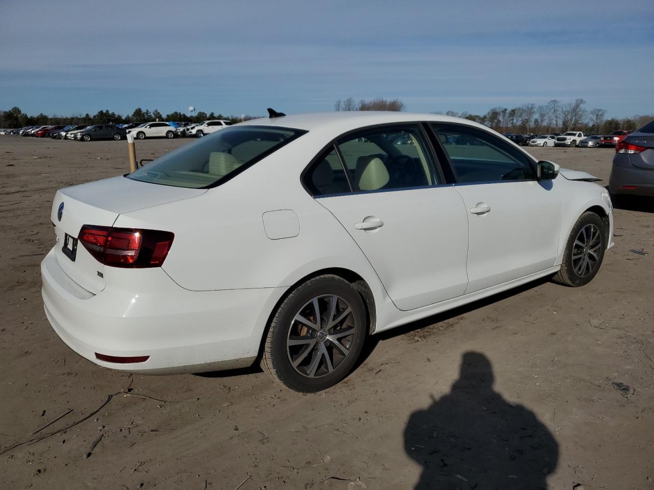 Obraz 3 z 2017 VOLKSWAGEN JETTA SE 2017 z VIN 3VWDB7AJ1HM289973