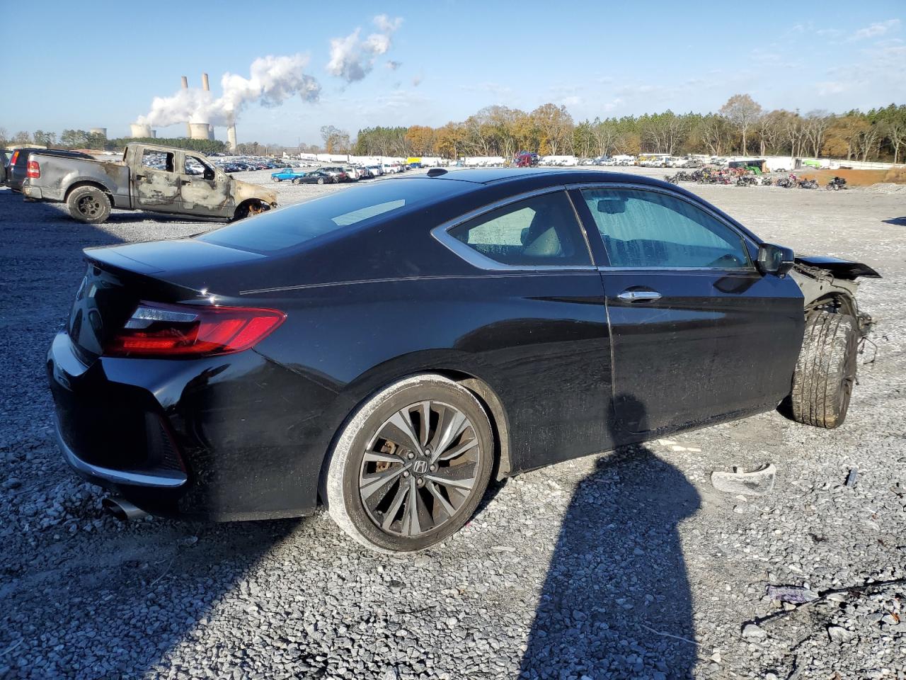 Image 3 of 2017 HONDA ACCORD EXL 2017 with VIN 1HGCT1B83HA008047