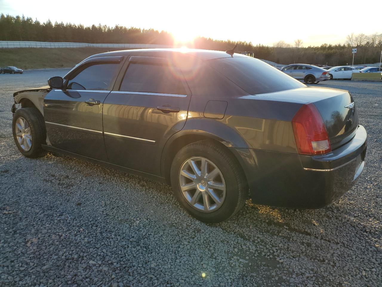 Obraz 2 z 2007 CHRYSLER 300 TOURING 2007 z VIN 2C3LA53GX7H806583