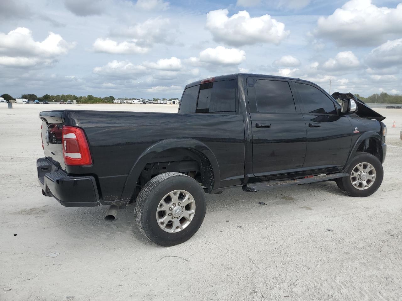 Image 3 of 2021 RAM 2500 LARAMIE 2021 with VIN 3C6UR5FL7MG561830