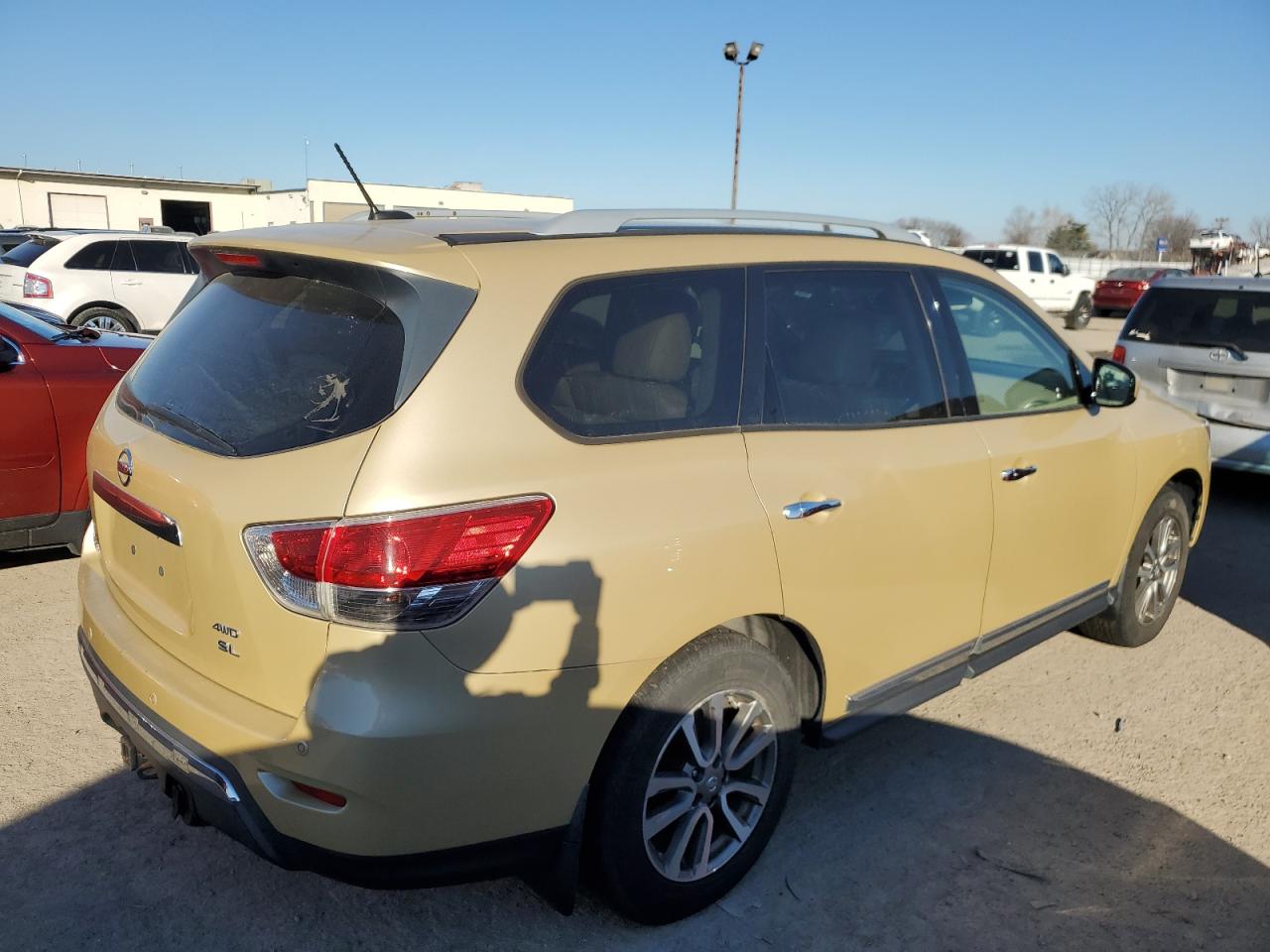 Image 3 of 2013 NISSAN PATHFINDER S 2013 with VIN 5N1AR2MM4DC632342