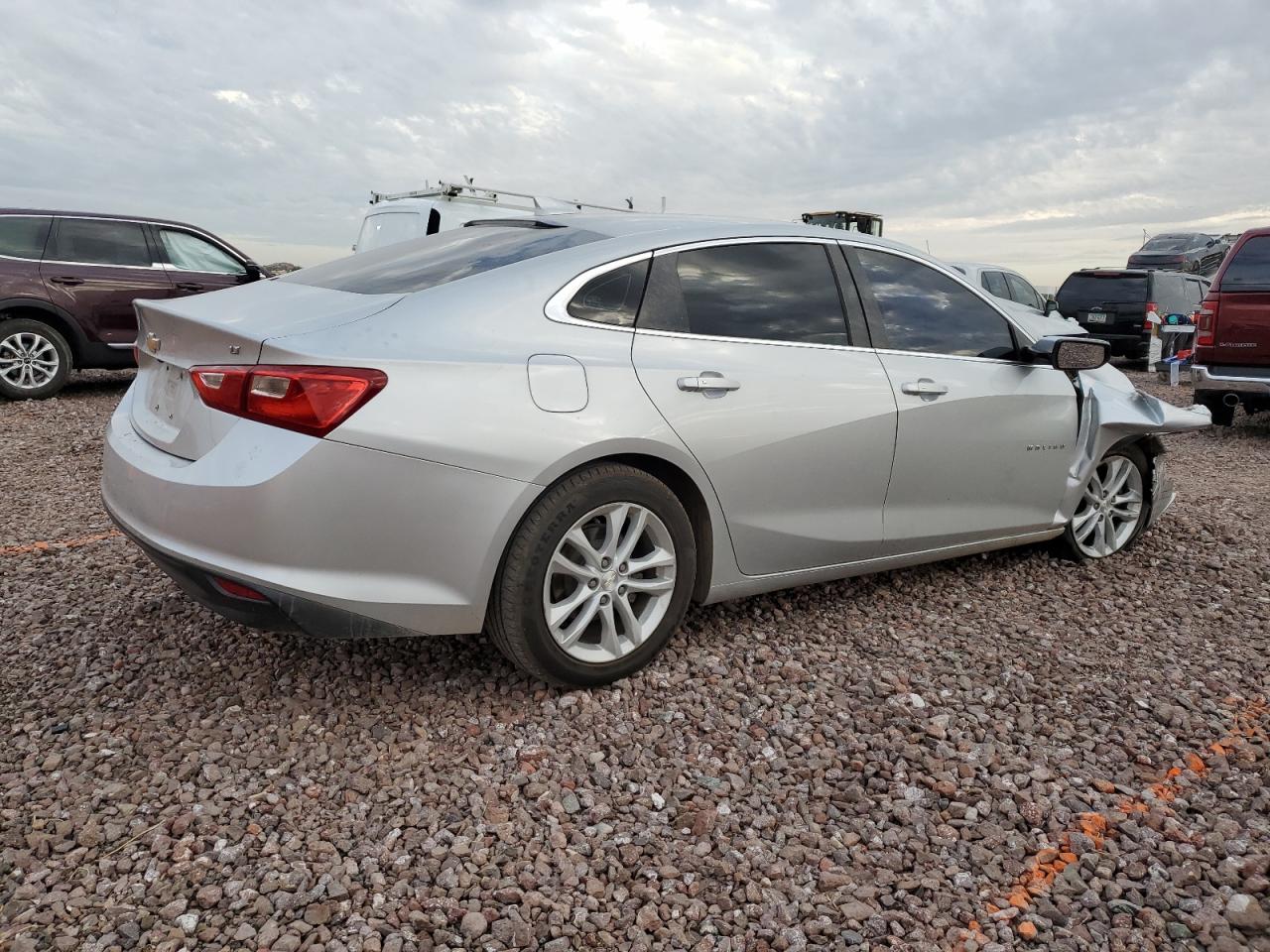 Obraz 3 z 2017 CHEVROLET MALIBU LT 2017 z VIN 1G1ZE5ST4HF116140