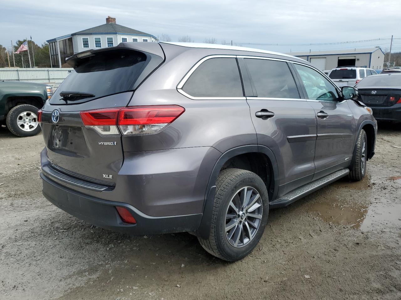 Image 3 of 2019 TOYOTA HIGHLANDER HYBRID 2019 with VIN 5TDJGRFH5KS061233