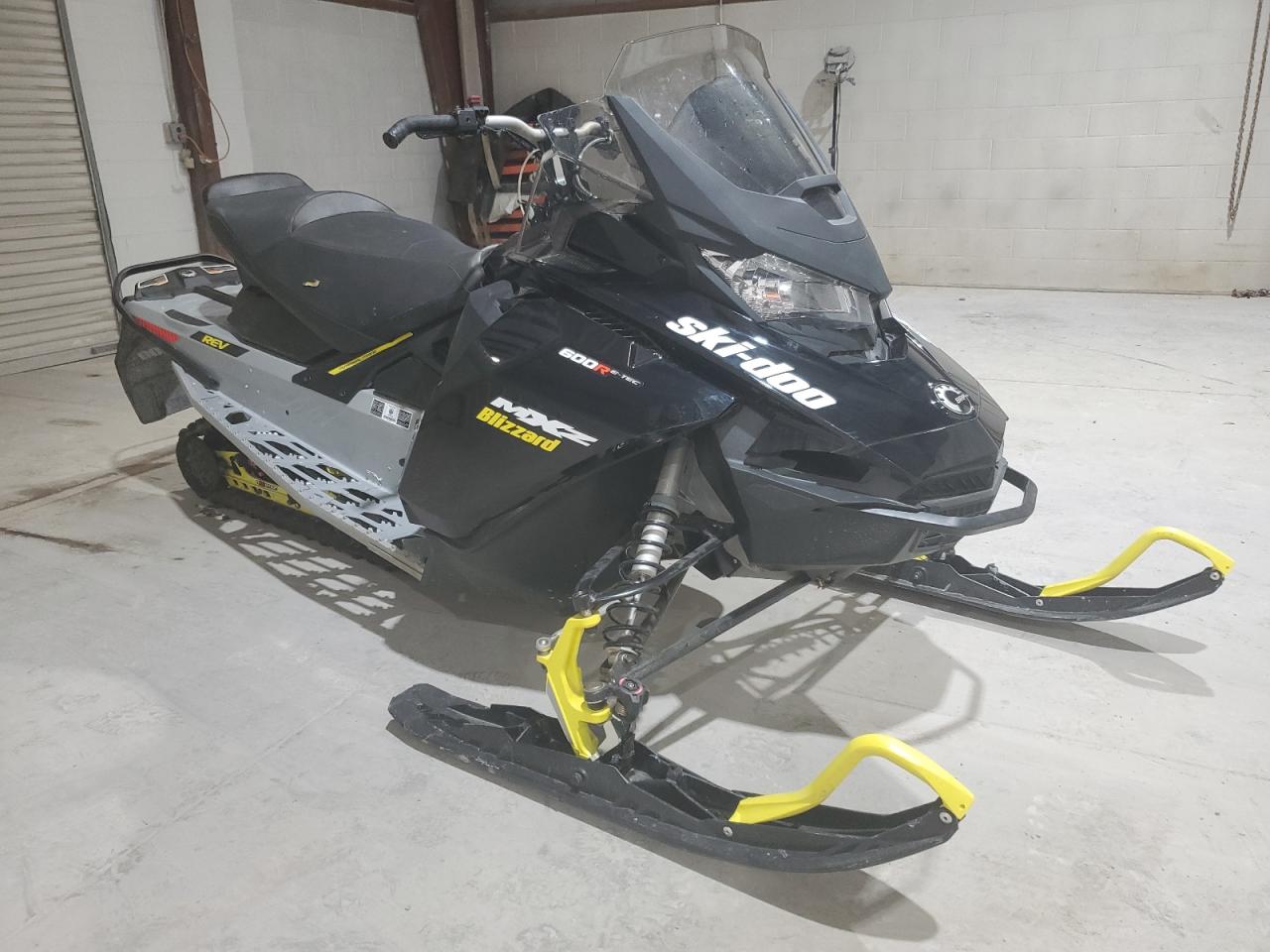 2019 SKI DOO                     600 2019 image
