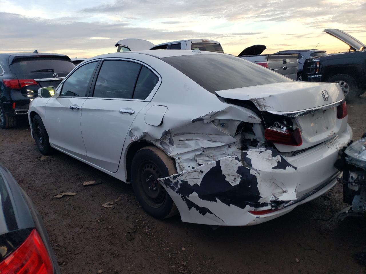 Изображение 2 2016 HONDA ACCORD EXL 2016 с VIN 1HGCR2F8XGA107011