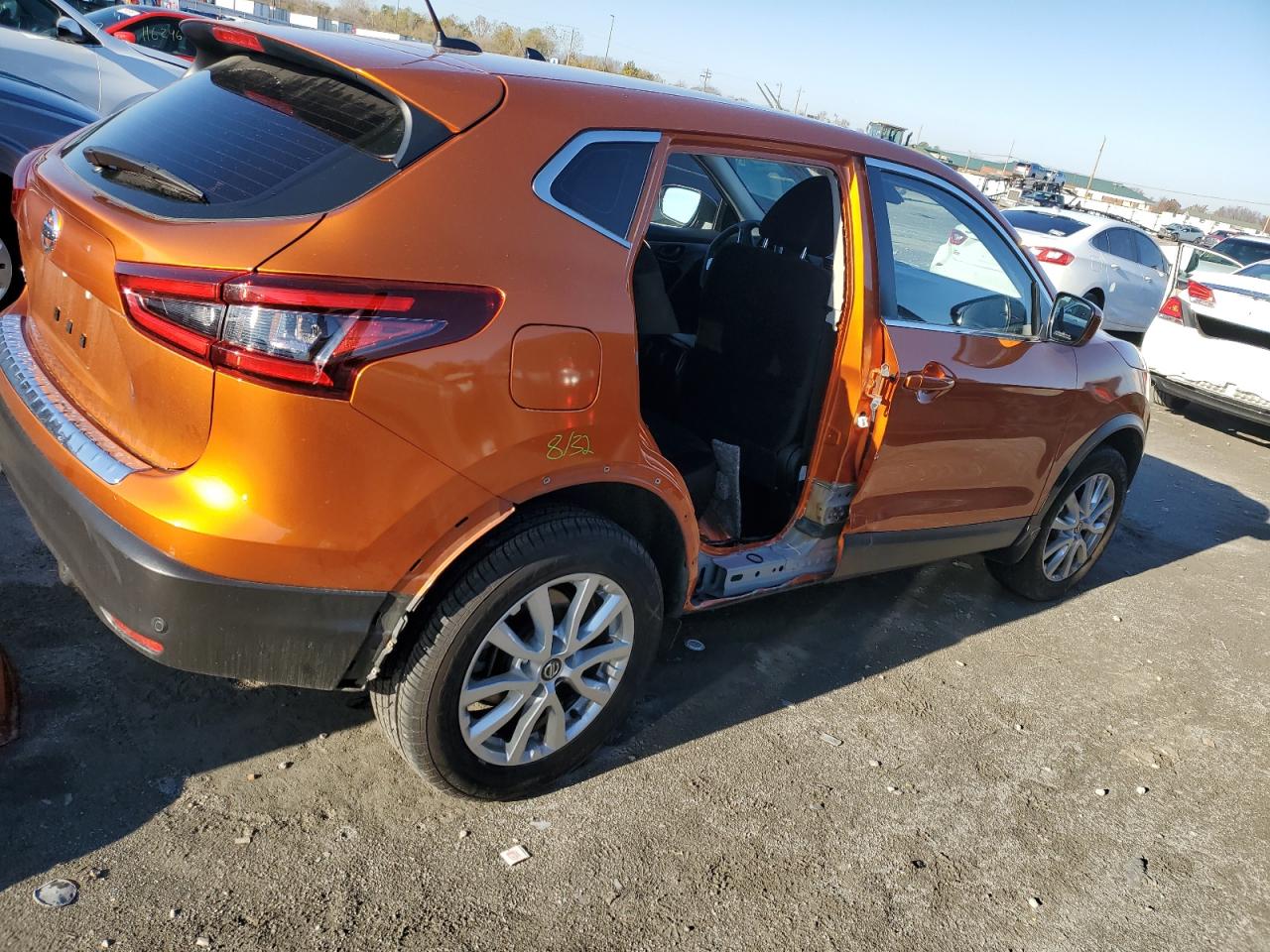 Obraz 3 z 2020 NISSAN ROGUE SPORT S 2020 z VIN JN1BJ1CVXLW255505