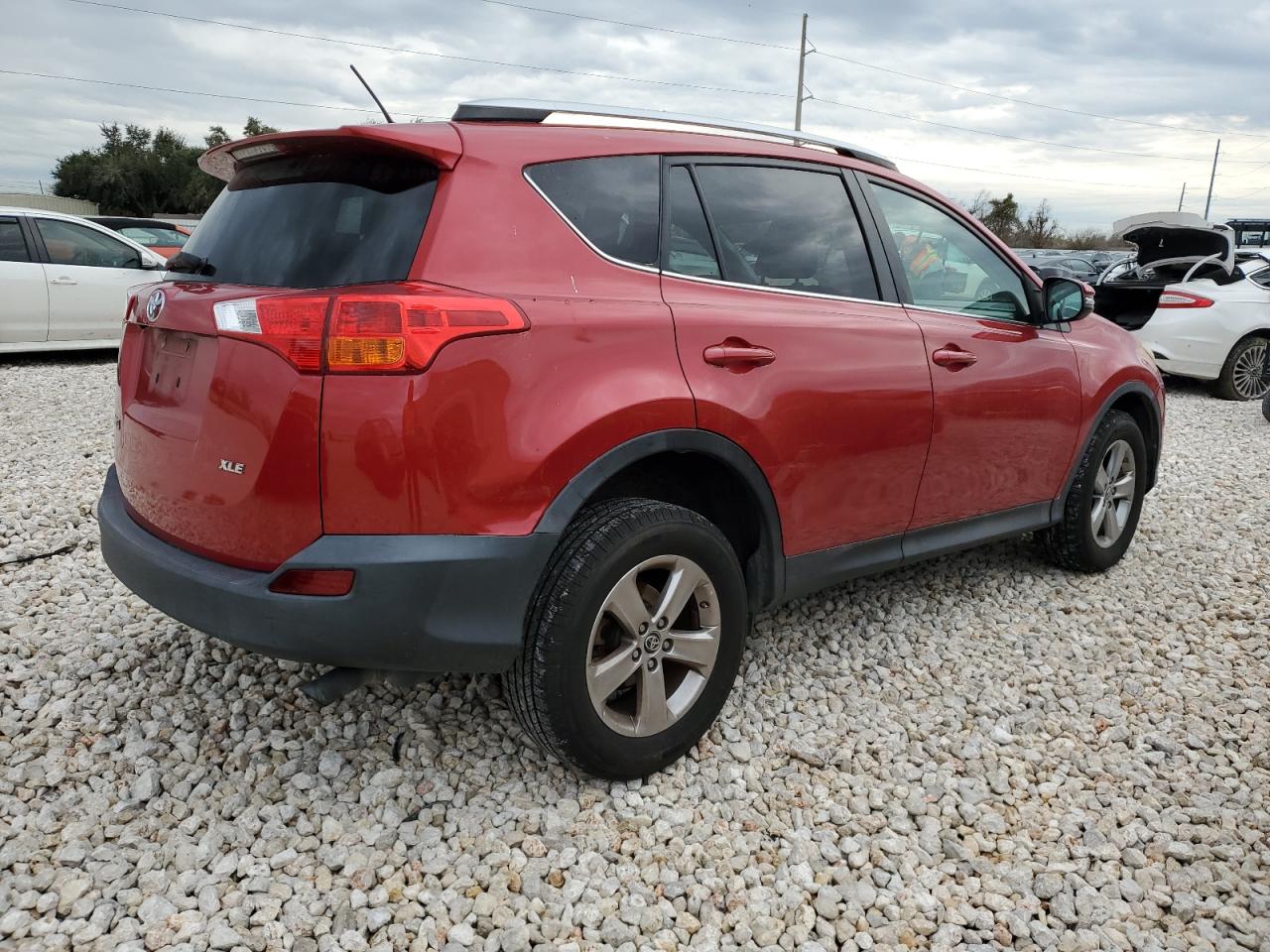Obraz 3 z 2015 TOYOTA RAV4 XLE 2015 z VIN 2T3WFREV5FW162518