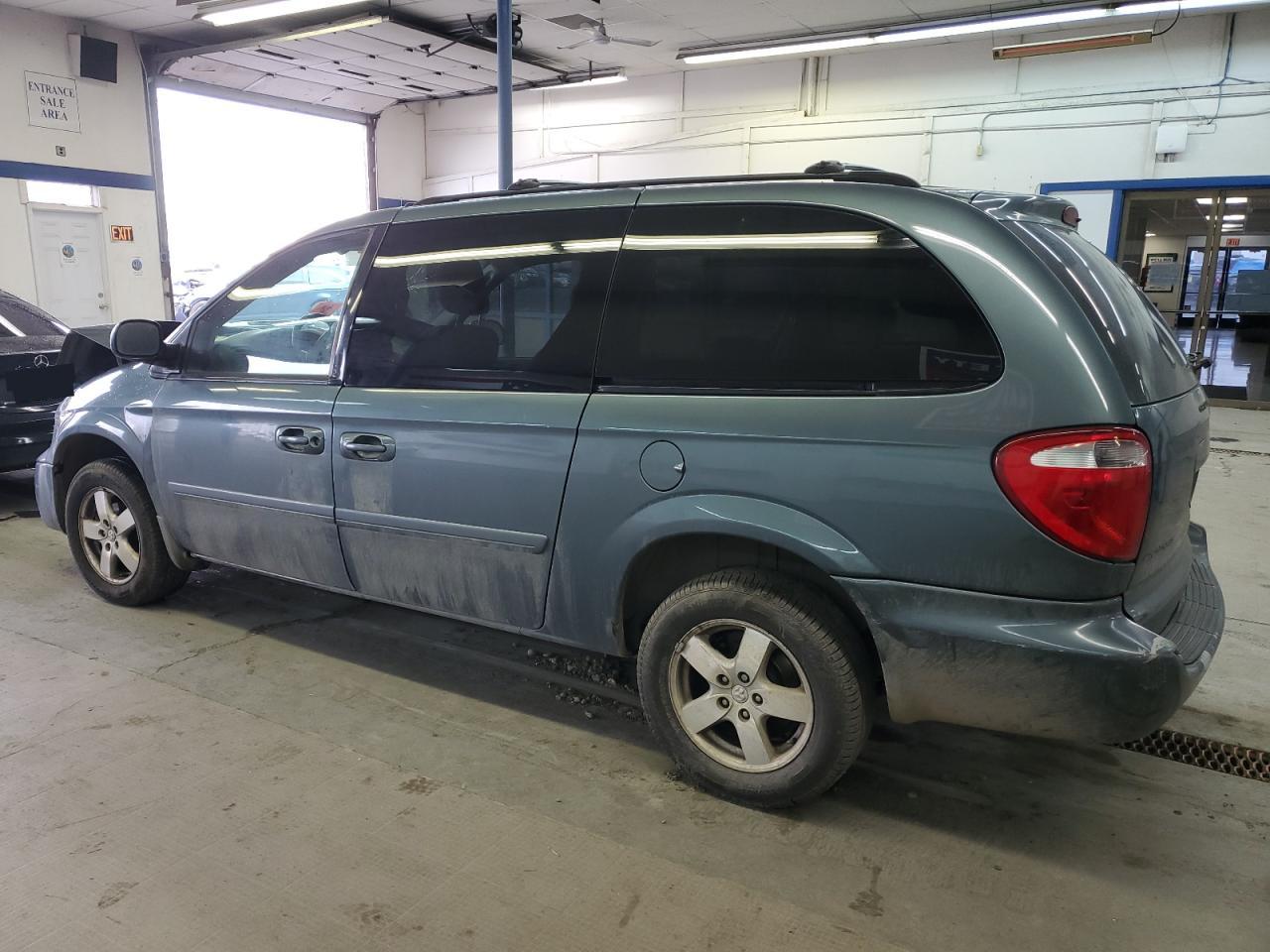 Image 2 of 2007 DODGE GRAND CARAVAN SXT 2007 with VIN 2D4GP44L87R101327