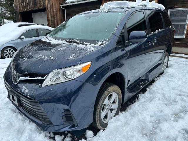 Obraz 2 z 2020 TOYOTA SIENNA LE 2020 z VIN 5TDKZ3DC8LS027257