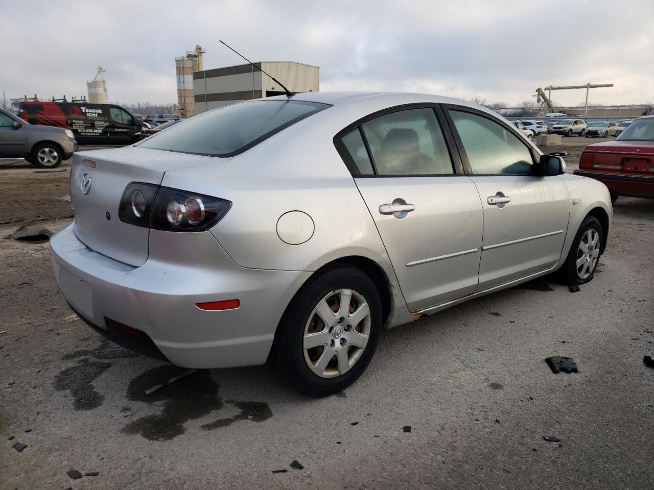 Image 3 of 2008 MAZDA 3 I 2008 with VIN JM1BK32F681863459
