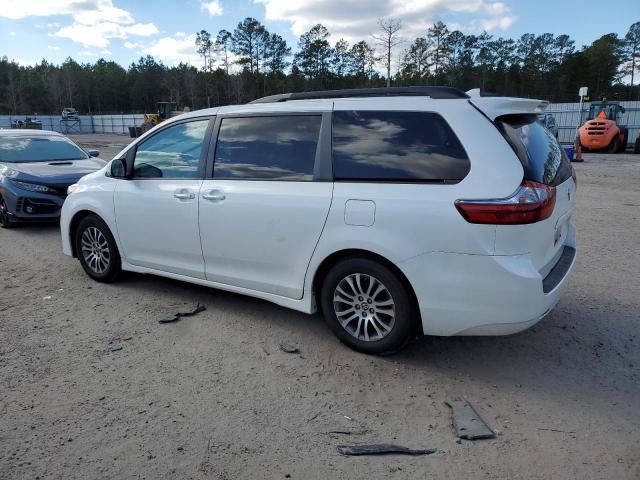 Image 2 of 2020 TOYOTA SIENNA XLE 2020 with VIN 5TDYZ3DCXLS061016