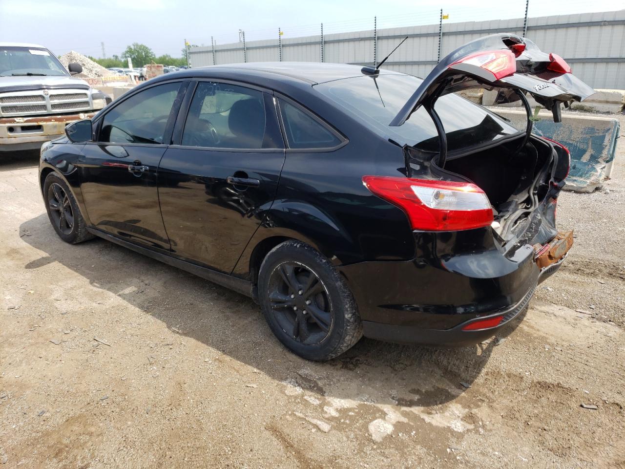 Изображение 2 2014 FORD FOCUS SE 2014 с VIN 1FADP3F26EL448889