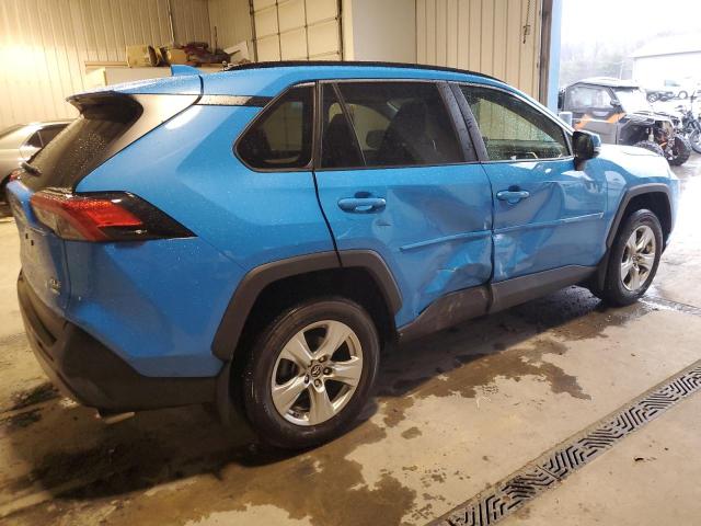 Image 3 of 2019 TOYOTA RAV4 XLE 2019 with VIN JTMP1RFV1KD006758