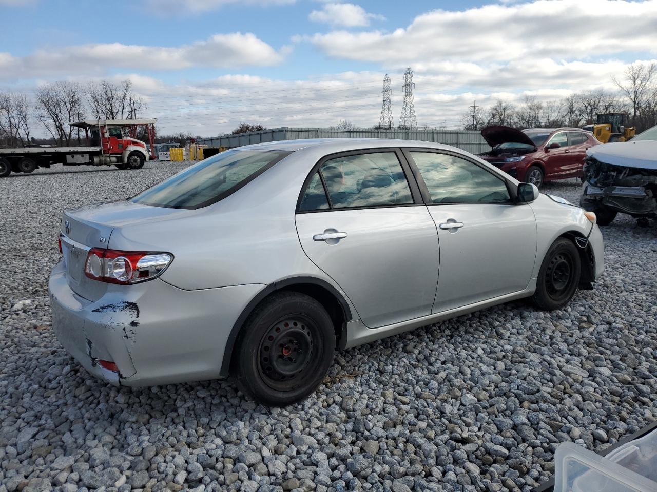 Изображение 3 2011 TOYOTA COROLLA BASE 2011 с VIN JTDBU4EE1B9136628