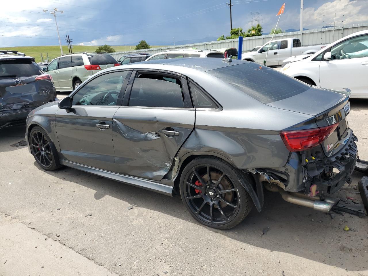 Obraz 2 z 2017 AUDI S3 PREMIUM PLUS 2017 z VIN WAUB1GFF8H1072903