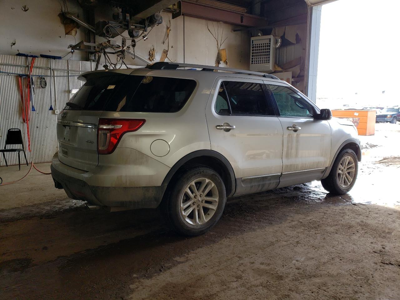 Image 3 of 2011 FORD EXPLORER XLT 2011 with VIN 1FMHK8D85BGA65864
