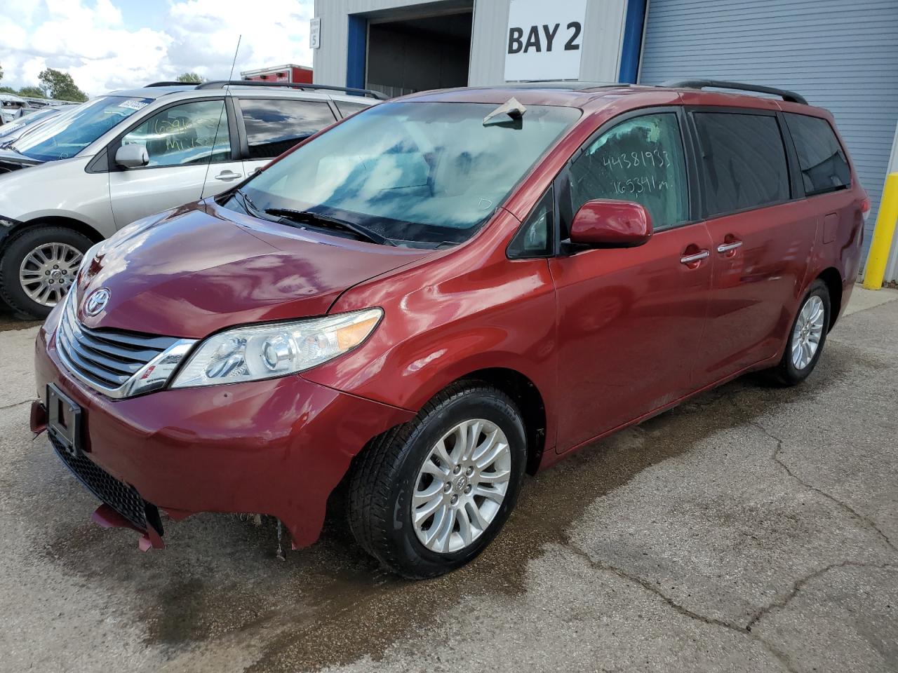 Image 1 of 2012 TOYOTA SIENNA XLE 2012 with VIN 5TDYK3DCXCS239835