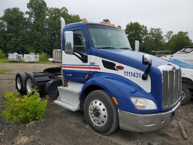 Obraz 1 z 2016 PETERBILT 579  2016 z VIN 1XPBDP9X5GD332247