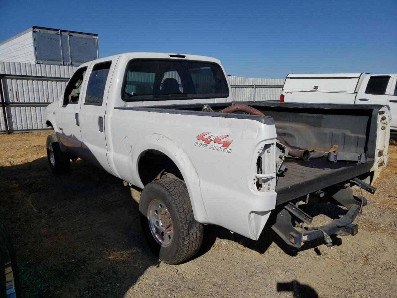 Image 2 of 2005 FORD F350 SRW SUPER DUTY 2005 with VIN 1FTWW31PX5ED21074