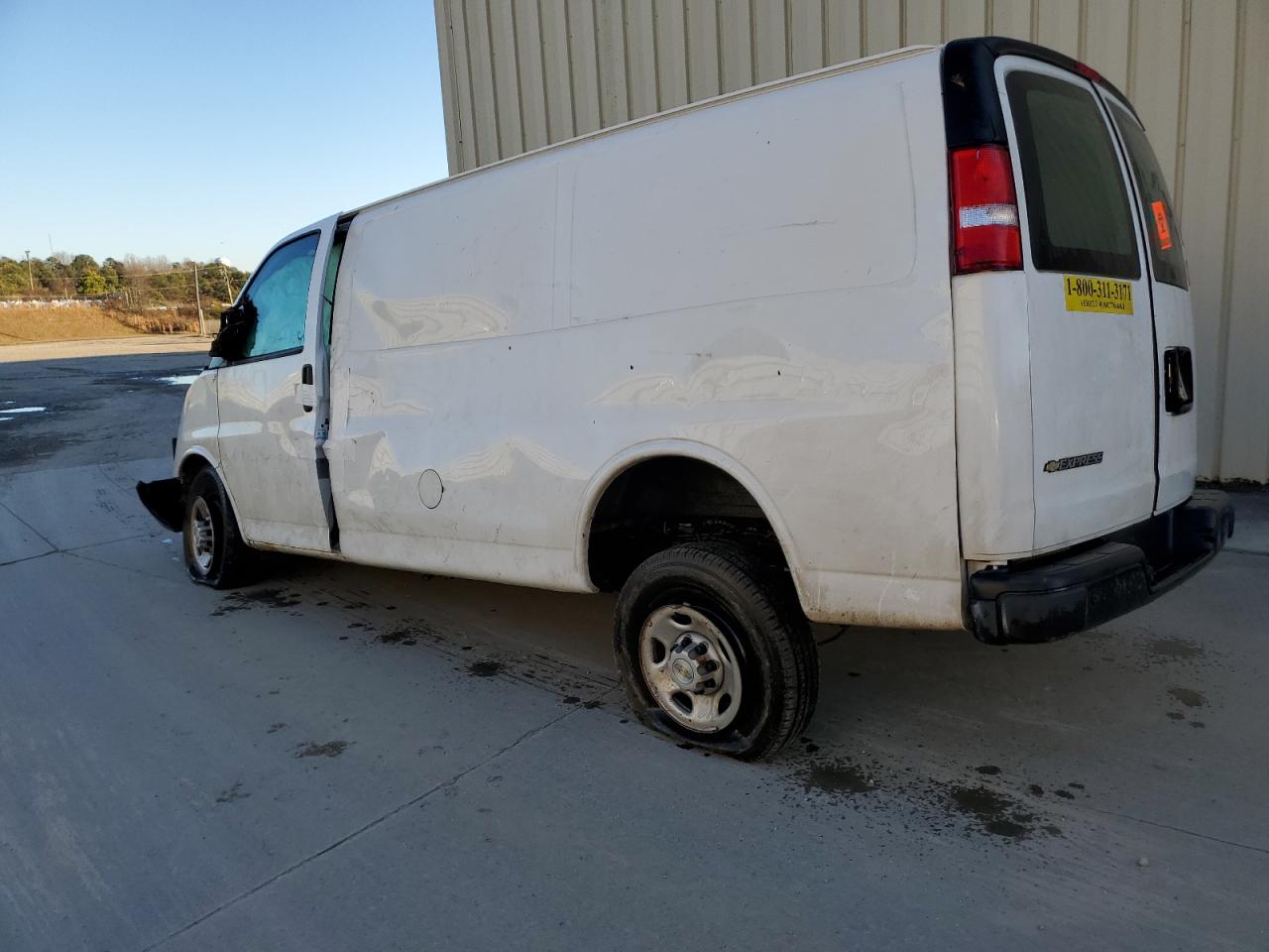 Image 2 of 2022 CHEVROLET EXPRESS G2500  2022 with VIN 1GCWGAFP1N1218921