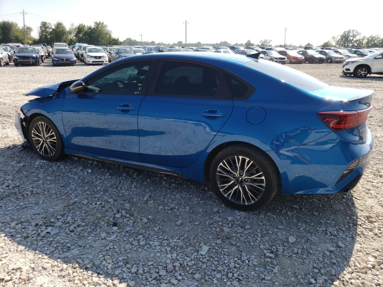 Изображение 2 2022 KIA FORTE GT LINE 2022 с VIN 3KPF54AD3NE459266