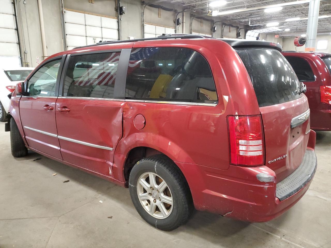 Obraz 2 z 2010 CHRYSLER TOWN & COUNTRY TOURING 2010 z VIN 2A4RR5D15AR248940