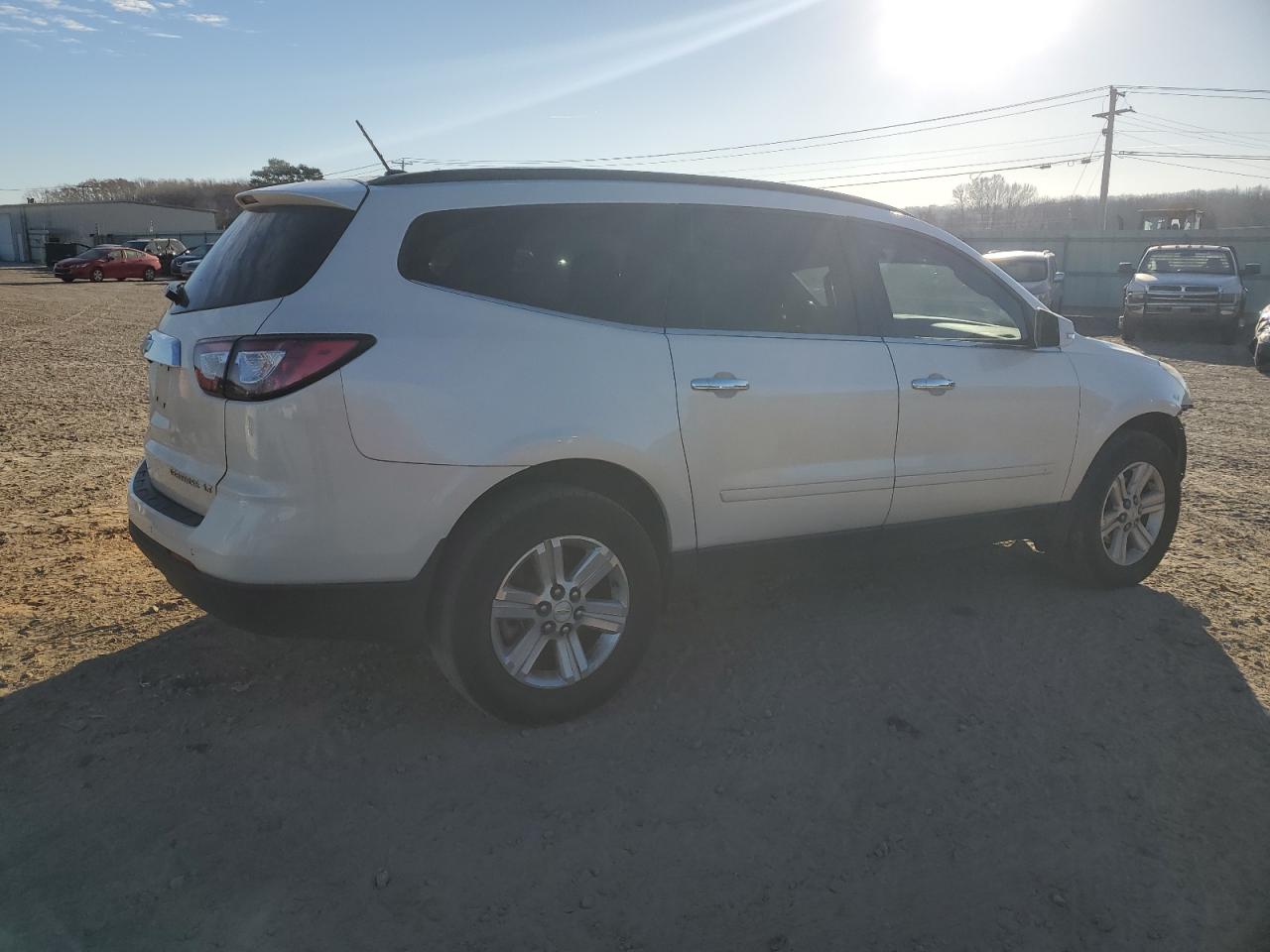 Image 3 of 2013 CHEVROLET TRAVERSE LT 2013 with VIN 1GNKRGKD3DJ118624