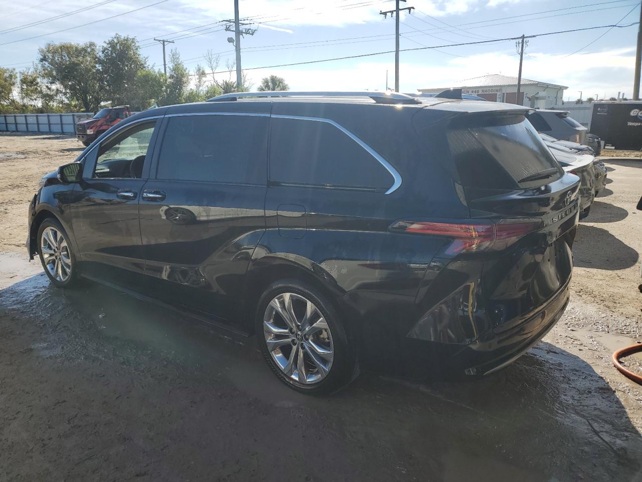 Изображение 2 2022 TOYOTA SIENNA LIMITED 2022 с VIN 5TDERKEC2NS110062