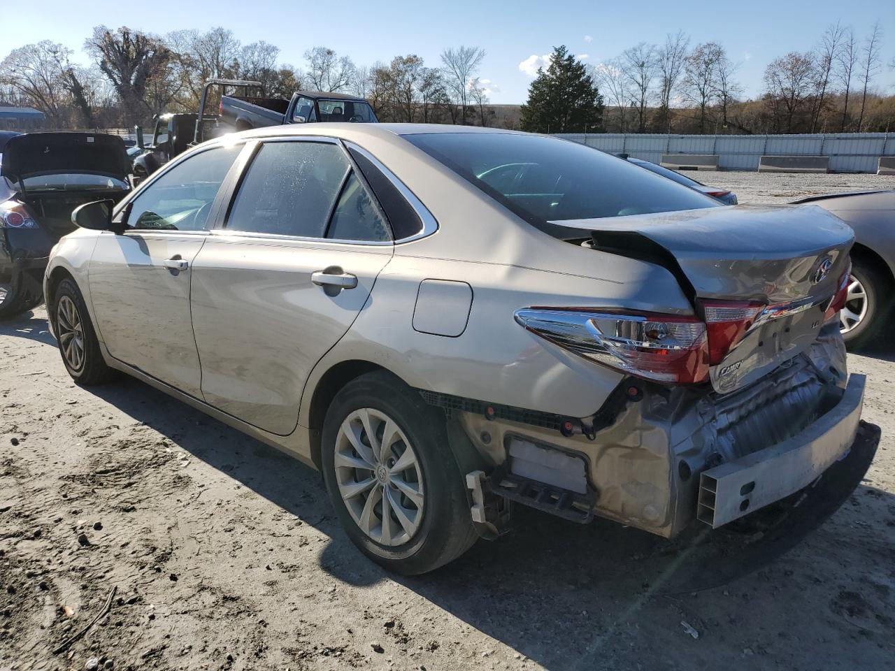 Image 2 of 2016 TOYOTA CAMRY LE 2016 with VIN 4T1BF1FK7GU163006
